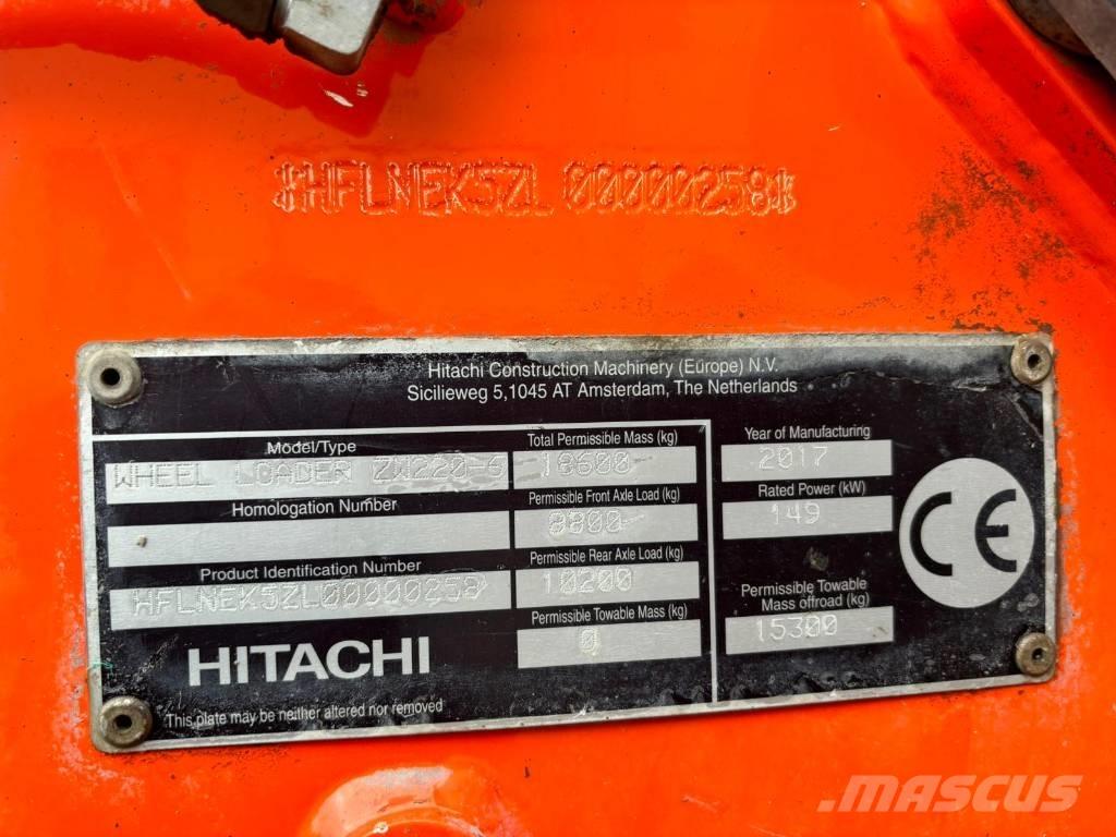 Hitachi ZW 220-6 Фронтальные погрузчики