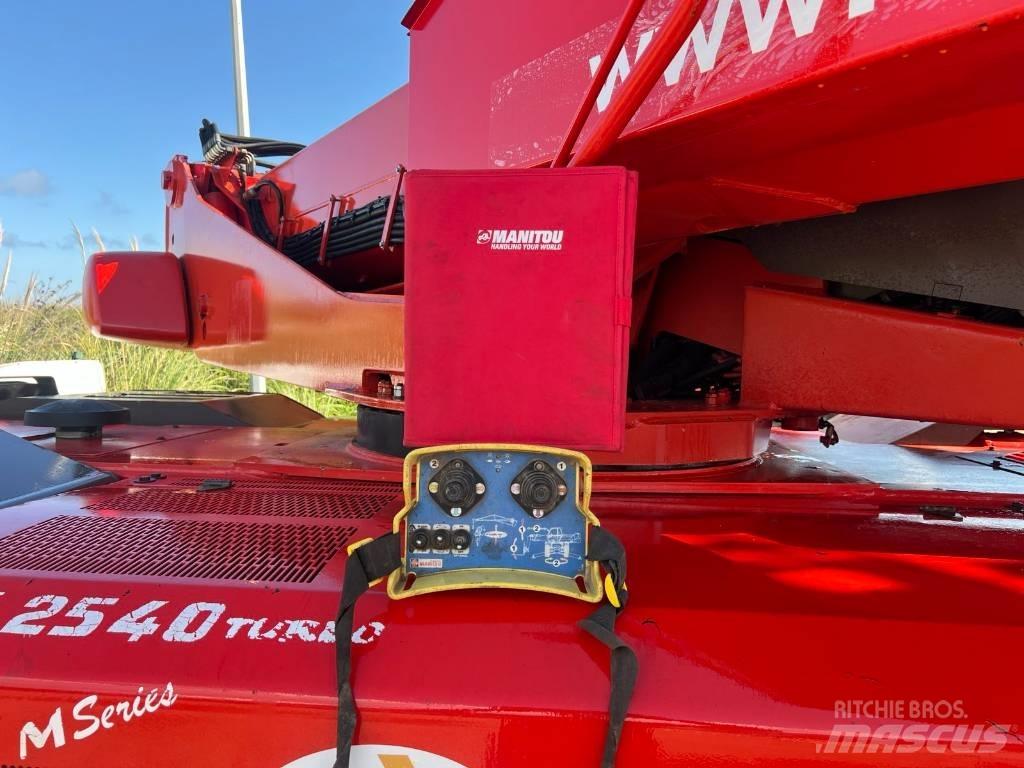 Manitou MRT 2540 Телескопические погрузчики