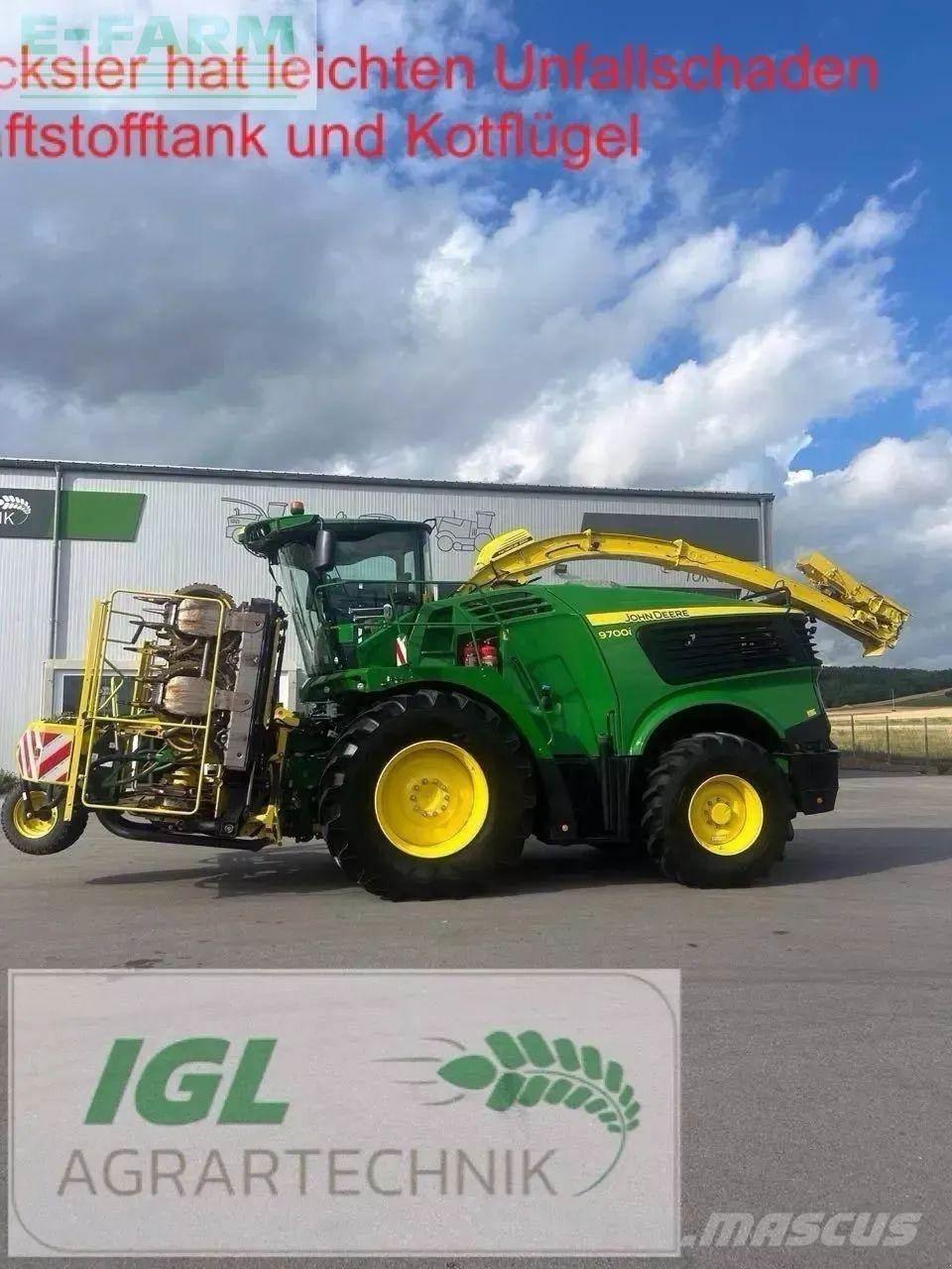 John Deere 9700 i Самоходные кормоуборочные комбайны
