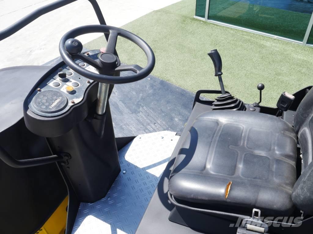 Bomag BW 120 AD-4 Катки тротуарные