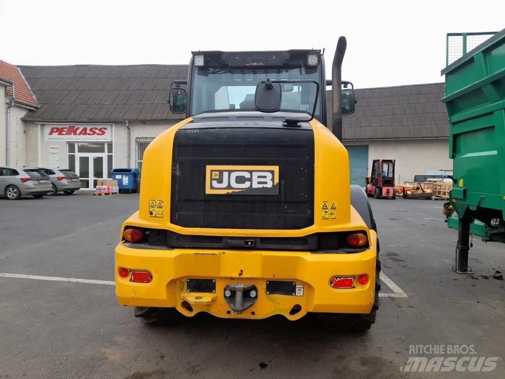 JCB TM 420 Сельскохозяйственные телескопические погрузчики