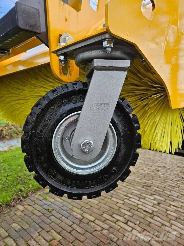  VDMJ Kameleon Вакуумные уборочные машины