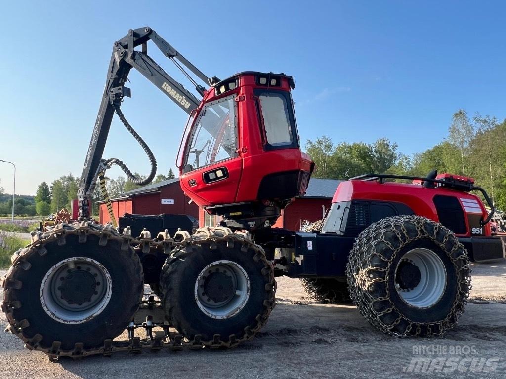 Komatsu 951 Харвестеры