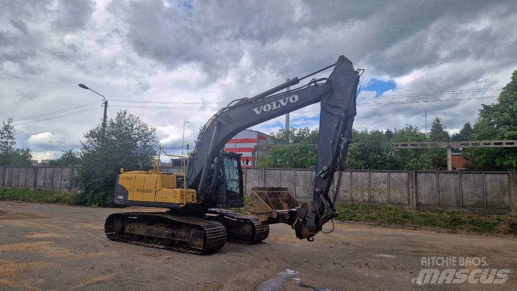Volvo EC180CL Гусеничные экскаваторы