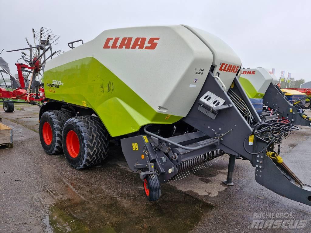 CLAAS Qvadrant 3200 Тюковые пресс-подборщики