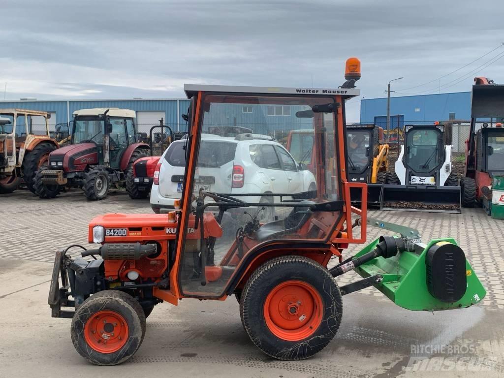 Kubota B 4200 Трактора