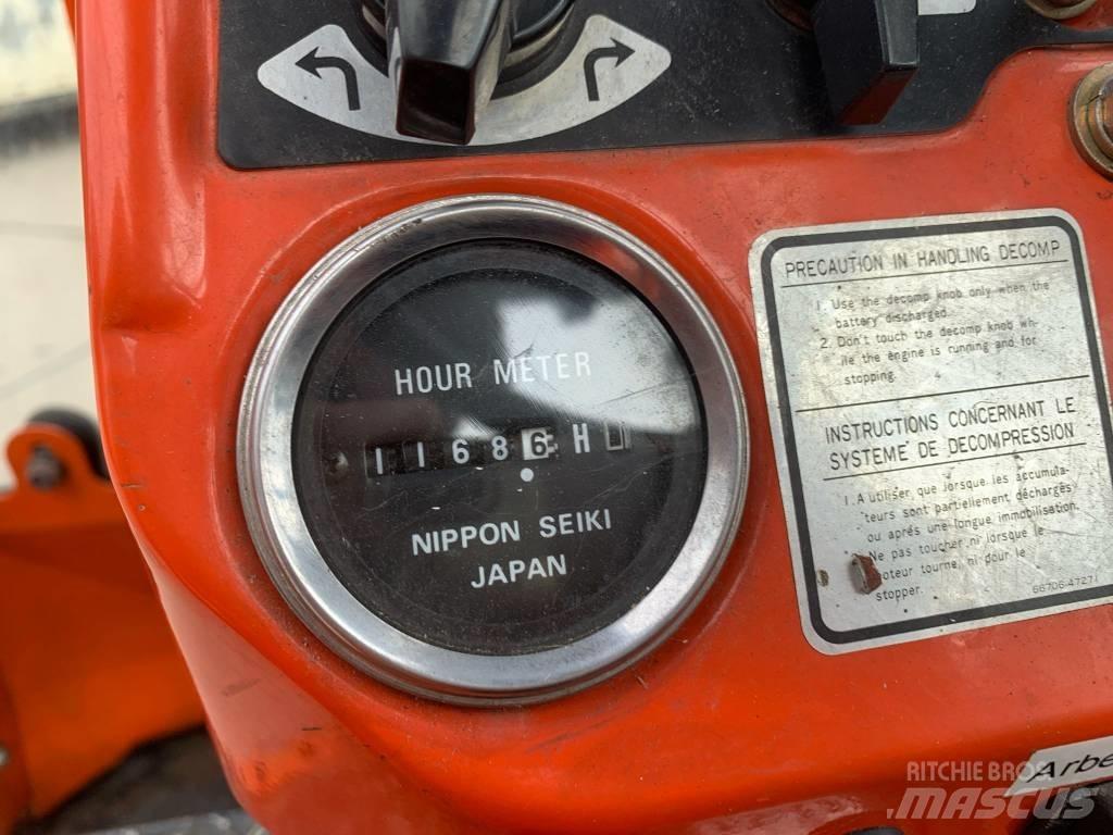 Kubota B 4200 Трактора