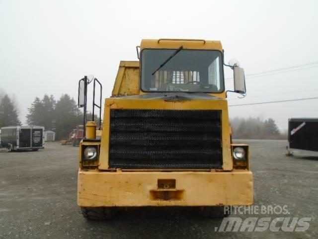 CAT D 250 D Шарнирно-сочленённые самосвалы