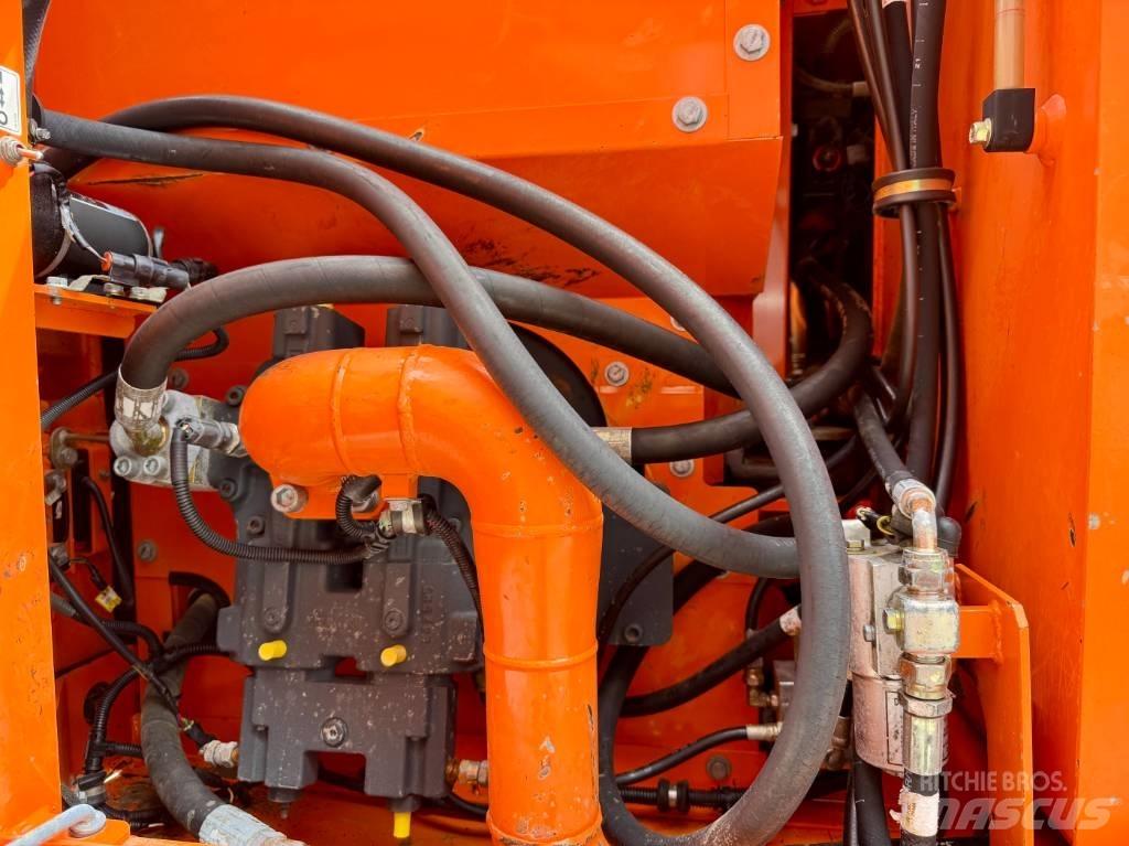 Doosan DX 160 W Колёсные экскаваторы