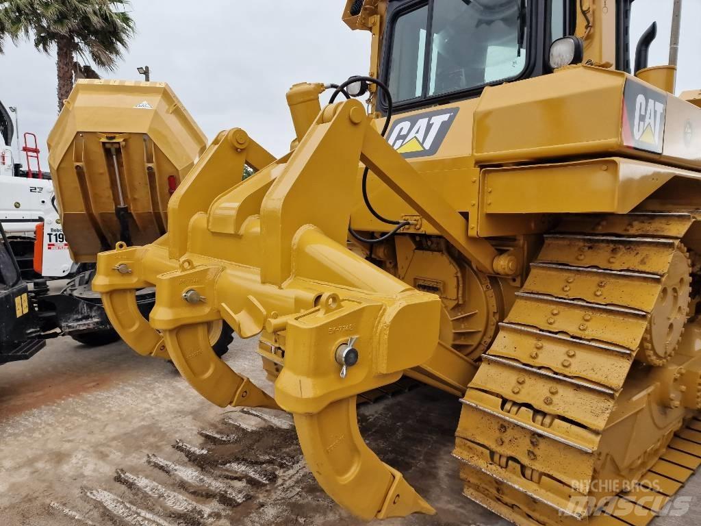 CAT D 6 T XL Гусеничные бульдозеры