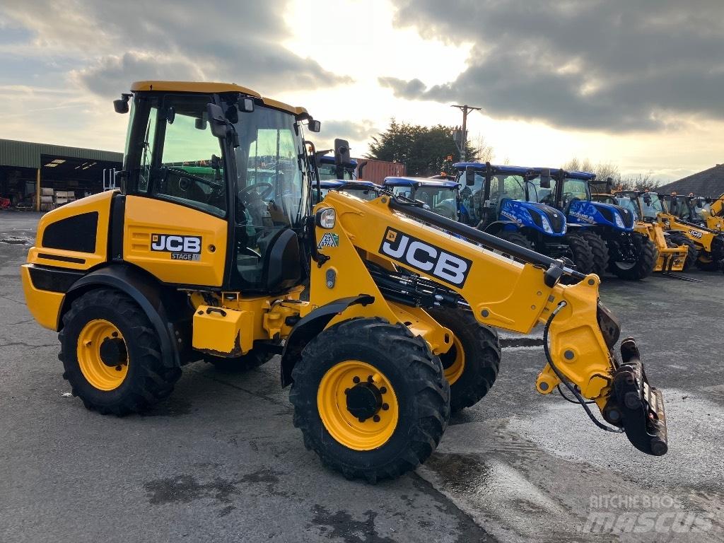 JCB TM220 Agri Сельскохозяйственные телескопические погрузчики