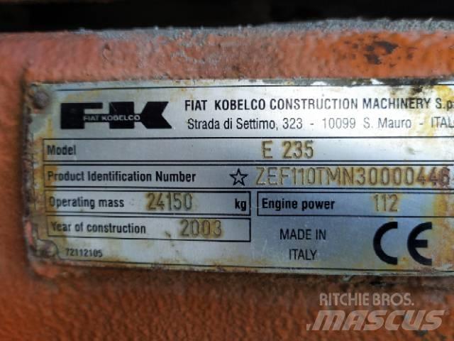 Fiat-Kobelco E 235 Гусеничные экскаваторы