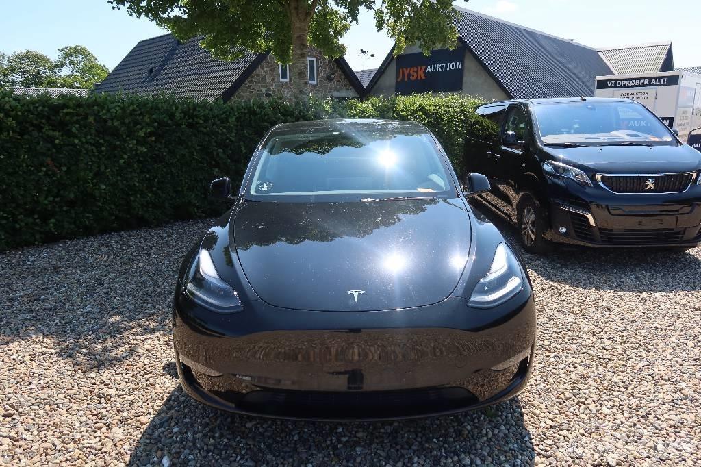 Tesla Model Y Легковые автомобили
