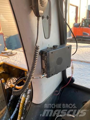 JCB JS160LC Гусеничные экскаваторы