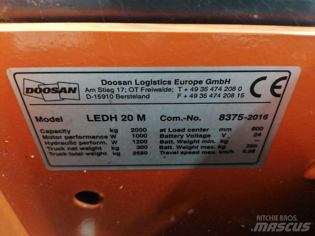 Doosan LEDH20M Ручные электрические тележки