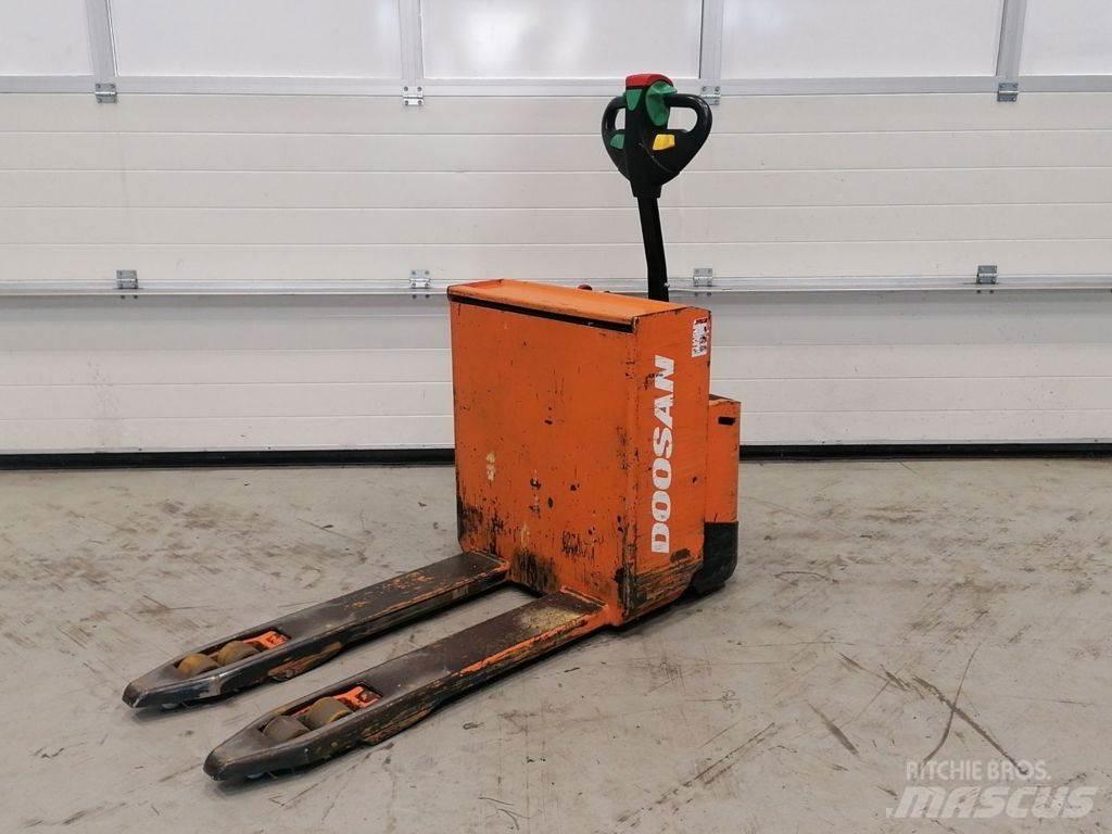 Doosan LEDH20M Ручные электрические тележки