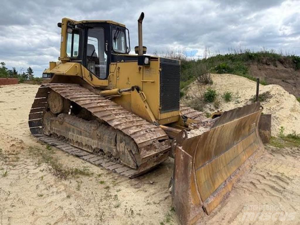 CAT D6M LGP Гусеничные бульдозеры