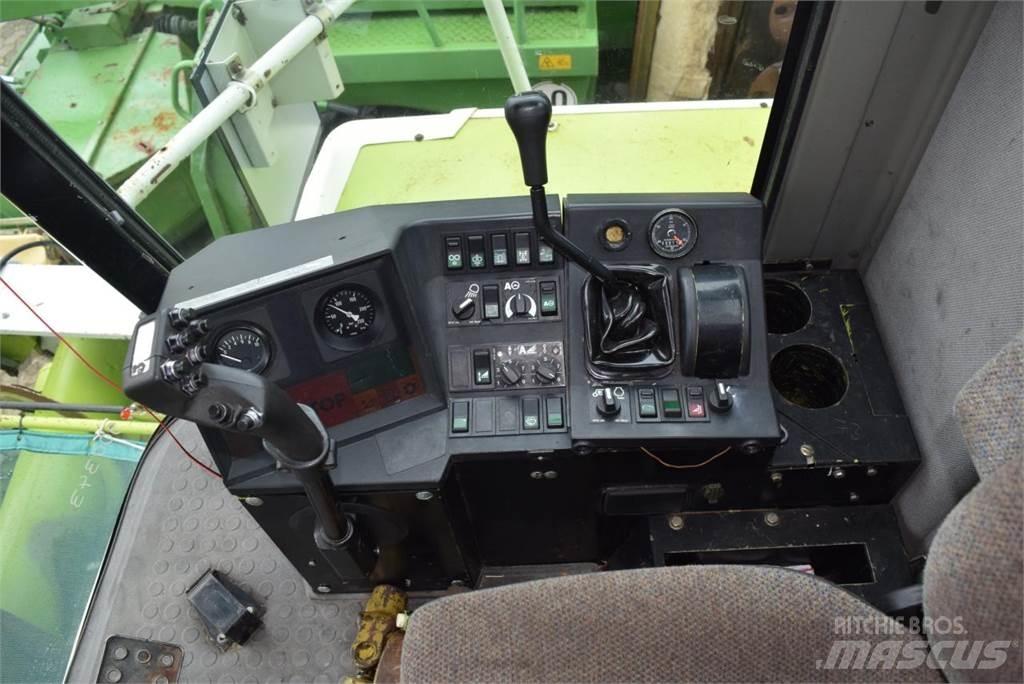 CLAAS Jaguar 860 Самоходные кормоуборочные комбайны