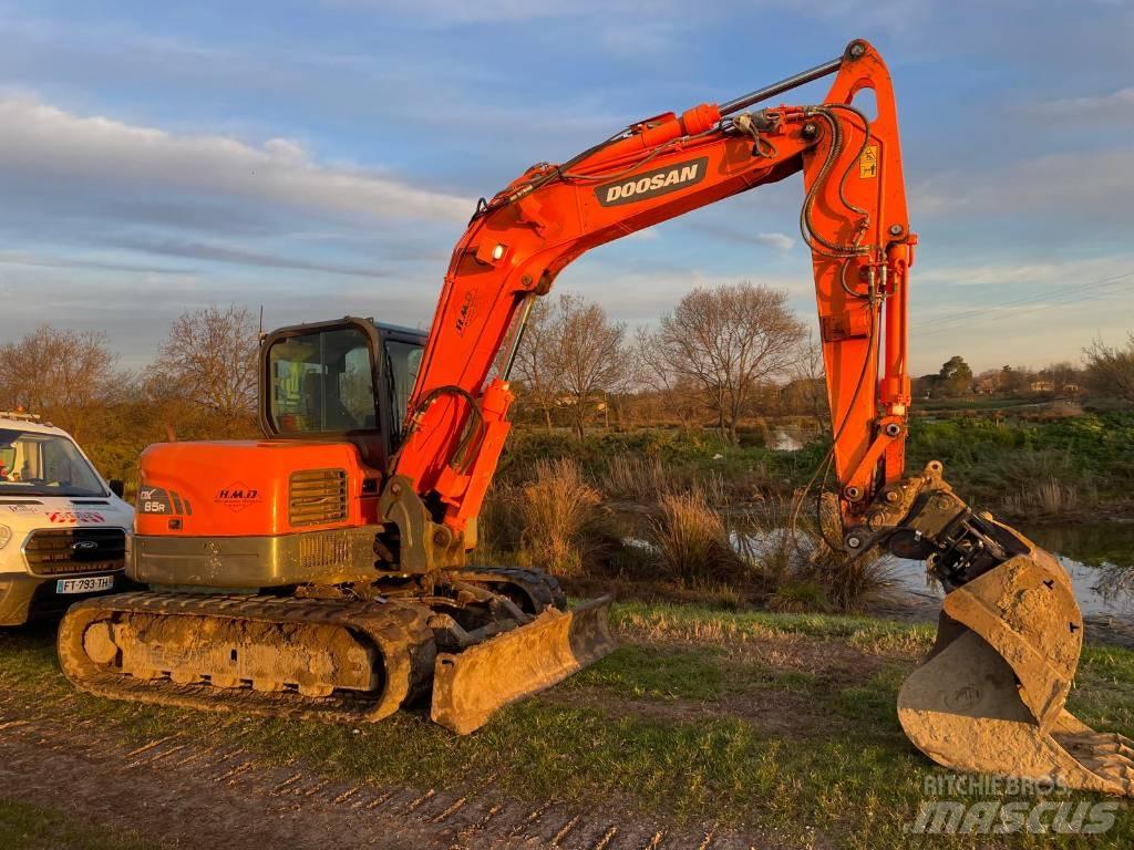 Doosan DX 85 R-3 Малые экскаваторы 7т-12т