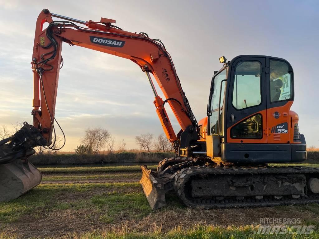 Doosan DX 85 R-3 Малые экскаваторы 7т-12т