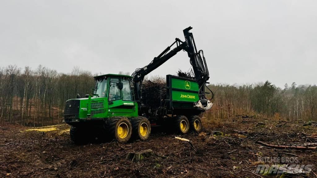 John Deere 1490D Форвардеры