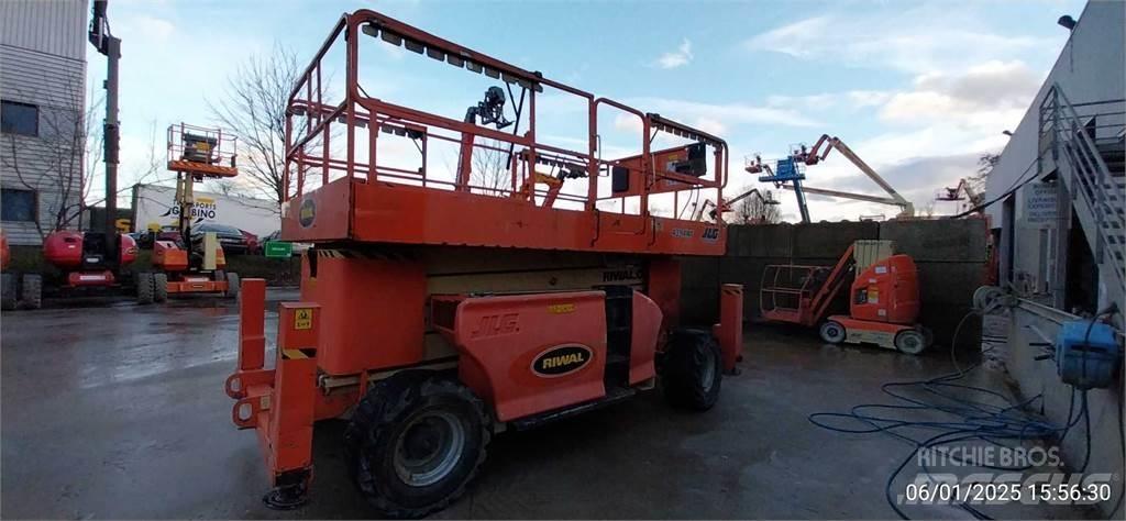 JLG 4394RT Ножничные подъемники