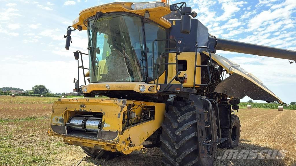 New Holland CR 960 Зерноуборочные комбайны