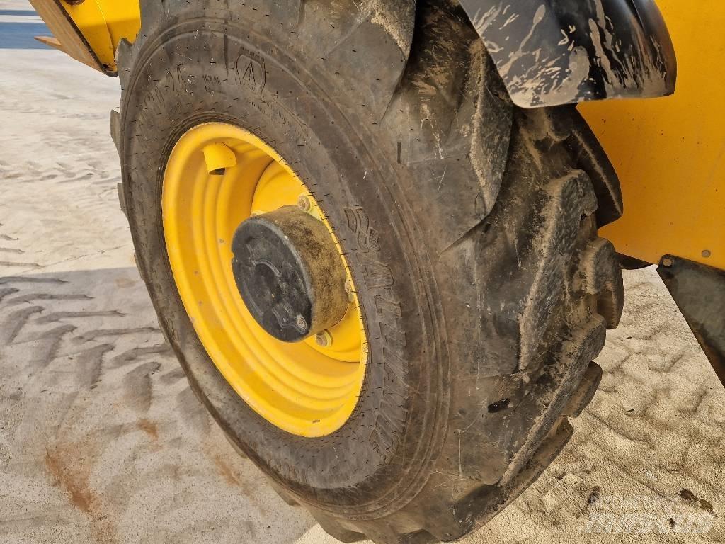 JCB 540-140  BC40 Телескопические погрузчики