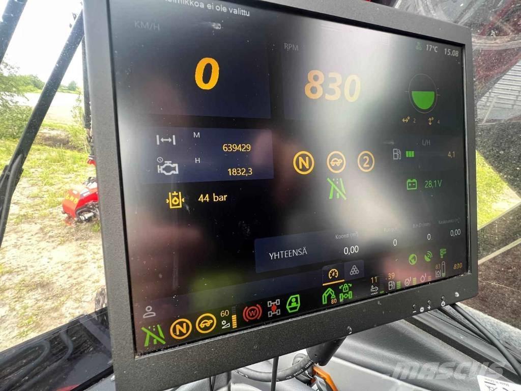 Komatsu 951 XC Харвестеры