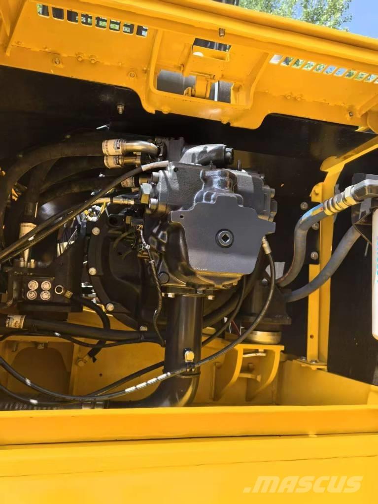 Komatsu PC 300 Гусеничные экскаваторы