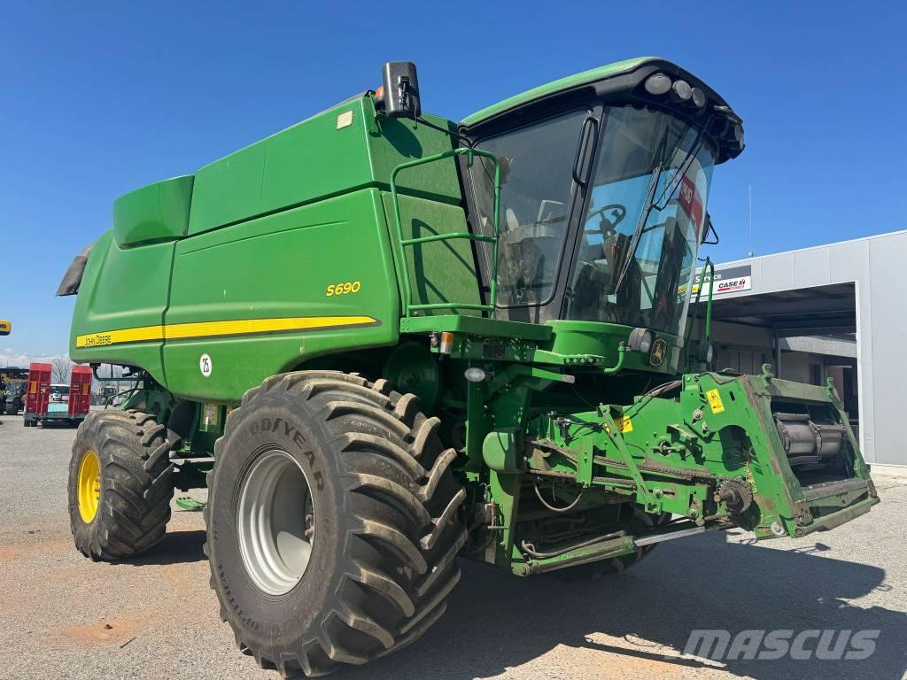 John Deere S 690 Зерноуборочные комбайны