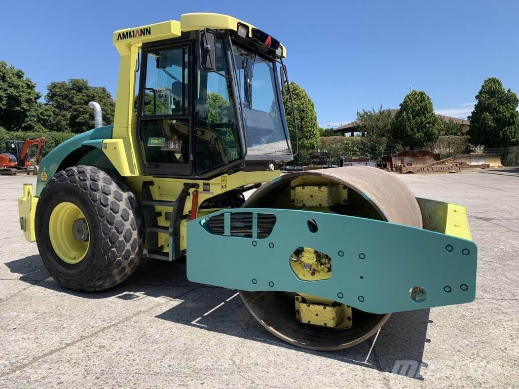Ammann ASC 130 D Грунтовые катки
