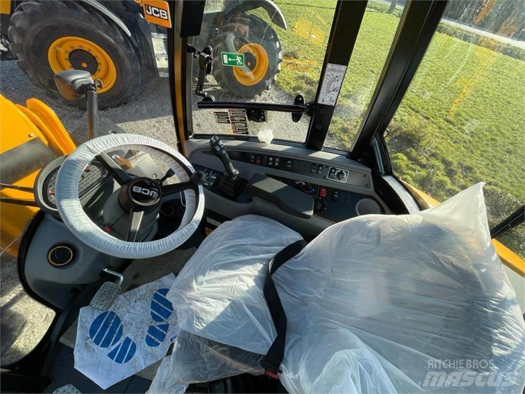JCB TM 220 Agri Фронтальные погрузчики