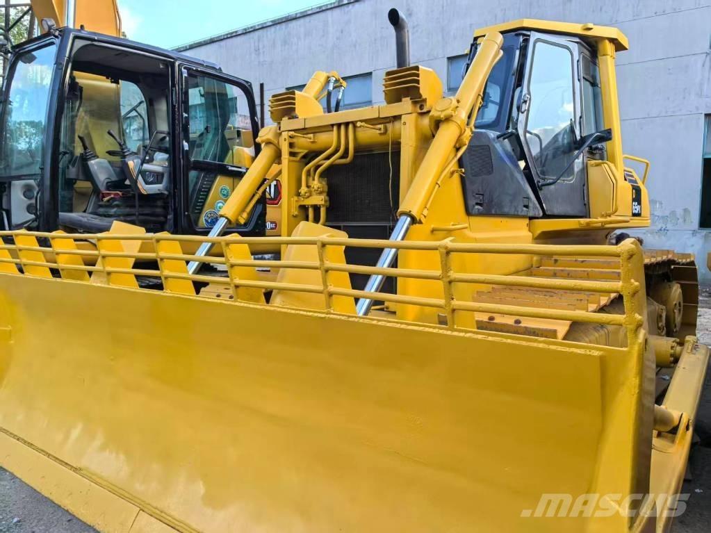 Komatsu D 65 PX-12 Гусеничные бульдозеры
