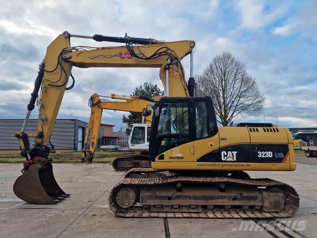 CAT 323d Гусеничные экскаваторы