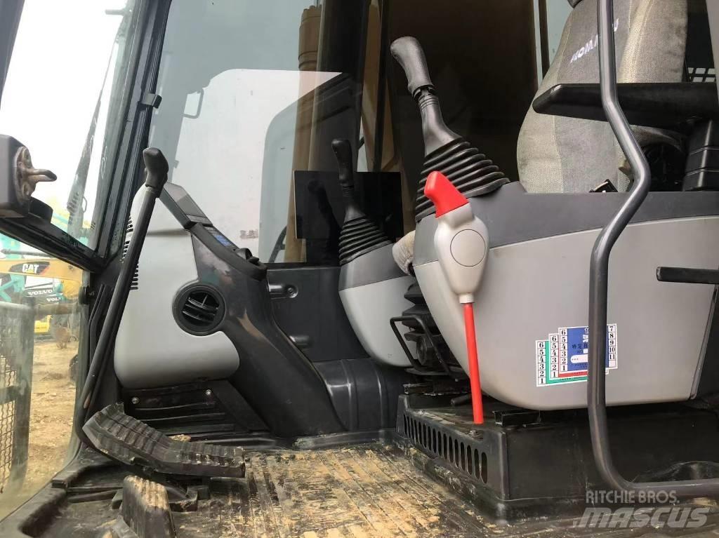Komatsu 220-8 Гусеничные экскаваторы