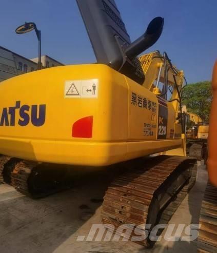 Komatsu PC 220-8 Гусеничные экскаваторы