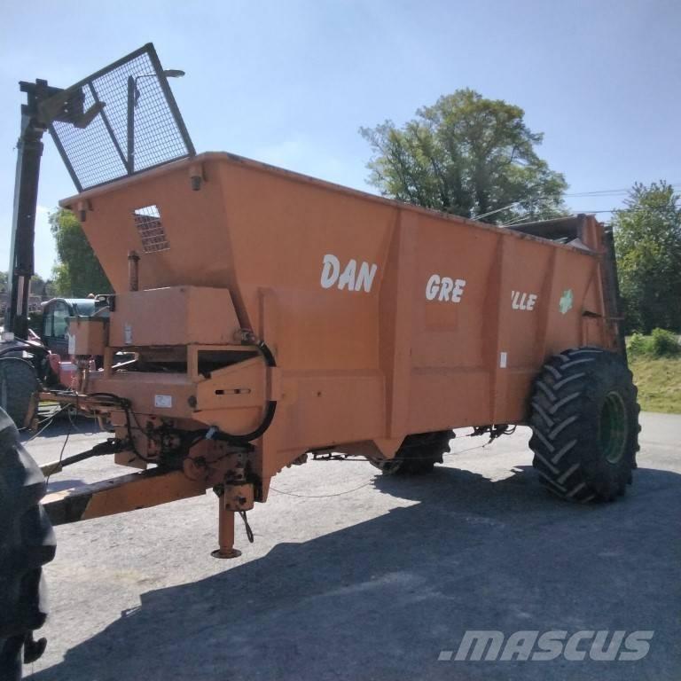 Dangreville EV 10 B1 Разбрасыватели органических удобрений