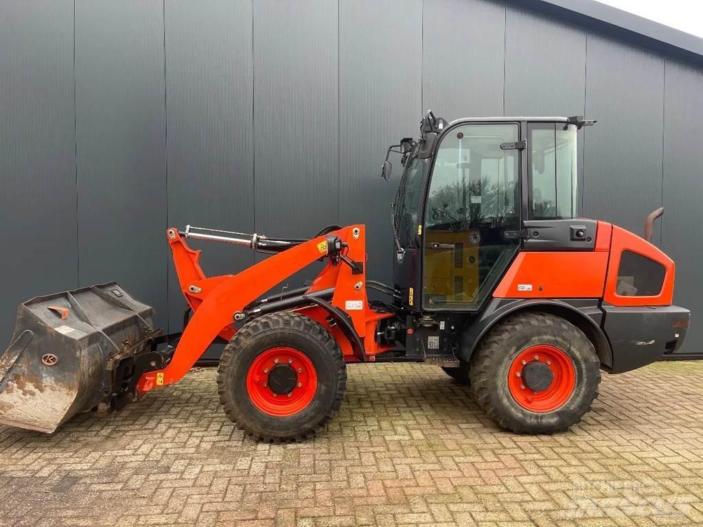 Kubota R065 Фронтальные погрузчики