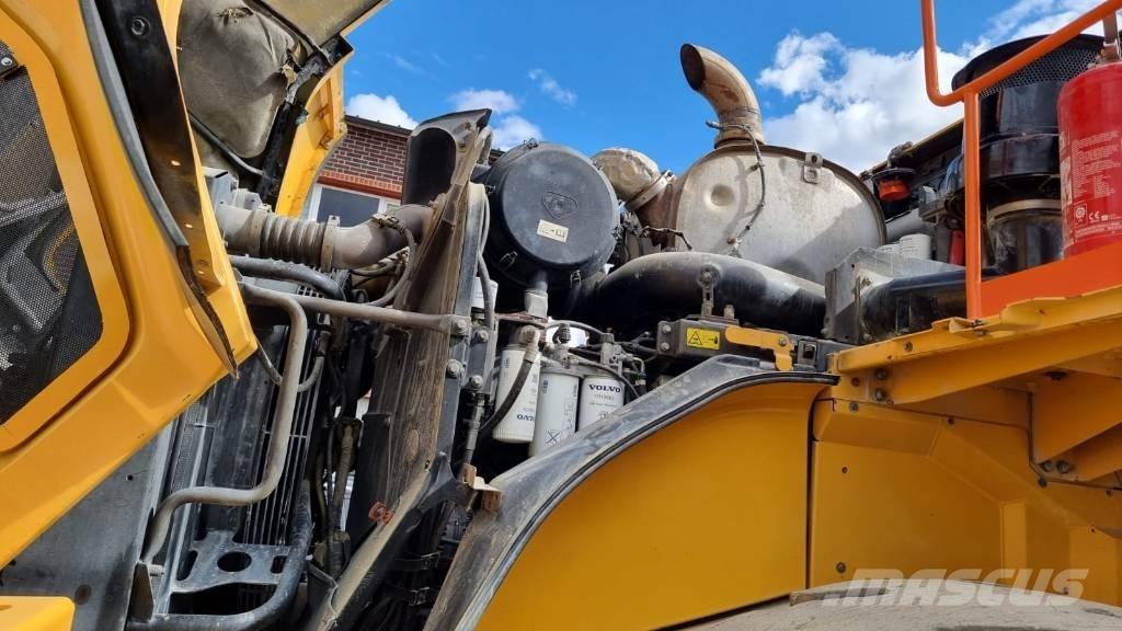 Volvo L 260 H Фронтальные погрузчики