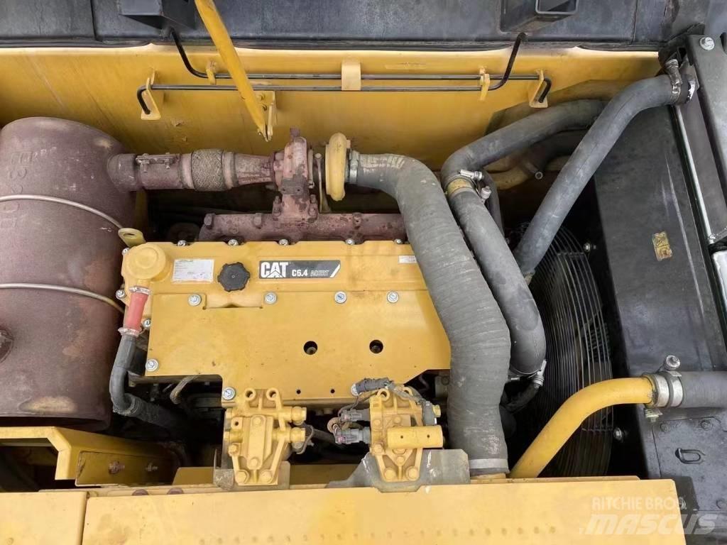 CAT 323 D L Гусеничные экскаваторы