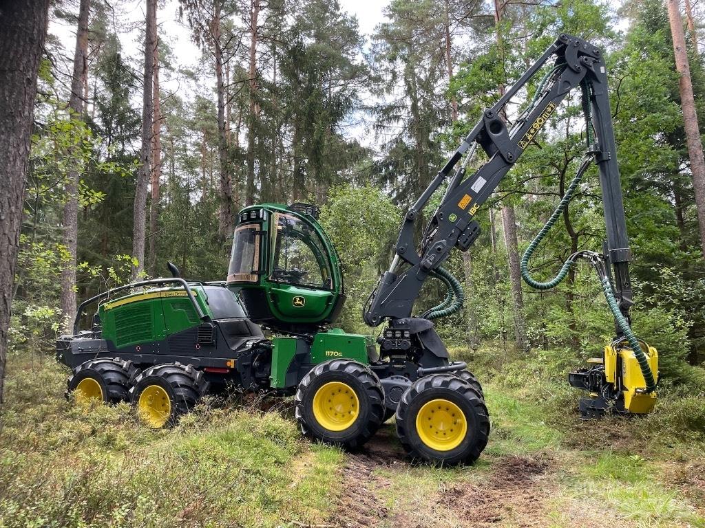 John Deere 1170G 8WD Харвестеры