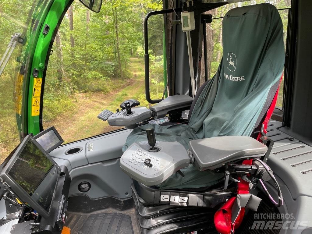John Deere 1170G 8WD Харвестеры