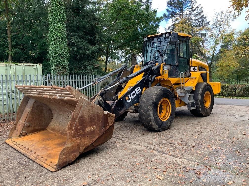 JCB 437 HT Фронтальные погрузчики