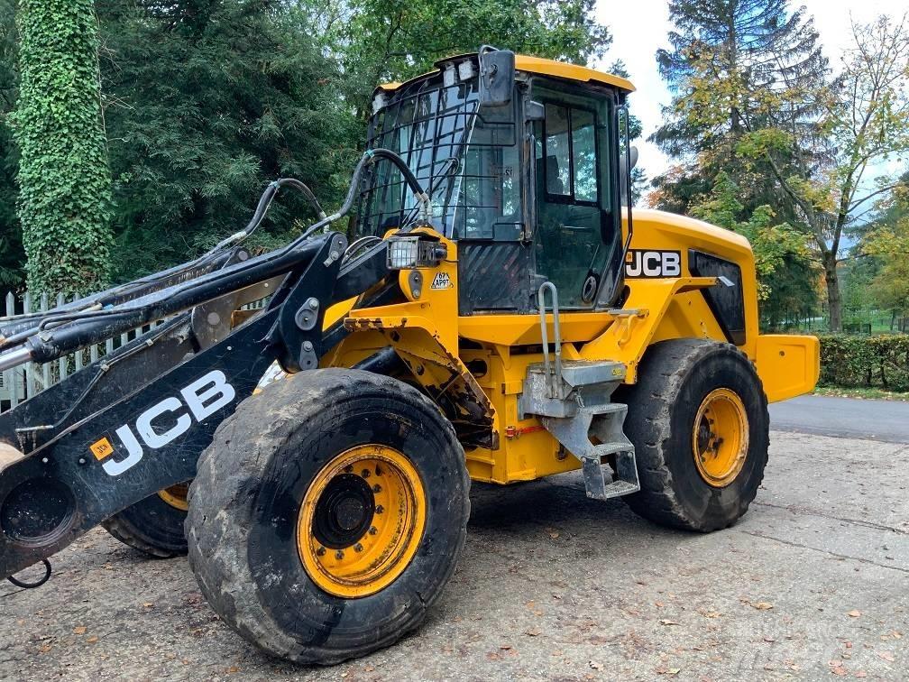 JCB 437 HT Фронтальные погрузчики