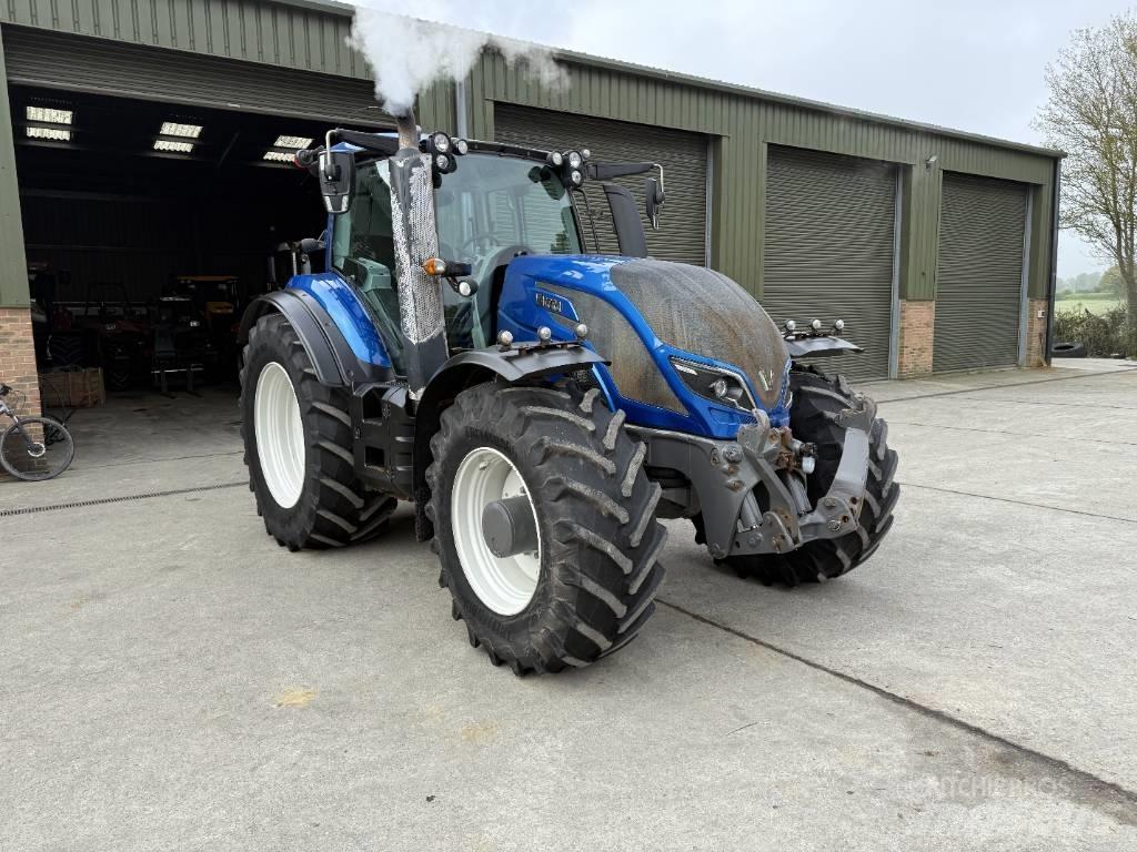 Valtra T 234 Versu Трактора