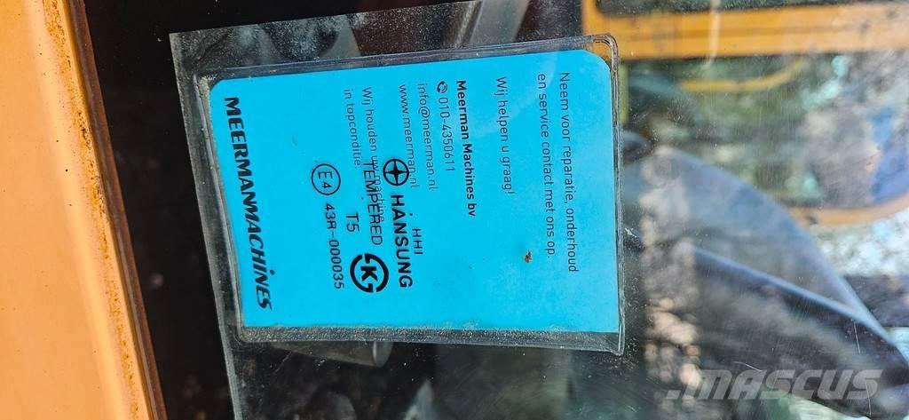 Hyundai R16-9 Мини-экскаваторы