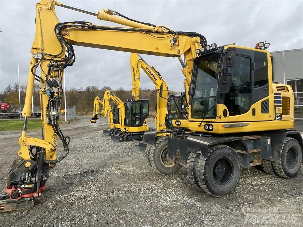 Komatsu PW148-10 Колёсные экскаваторы