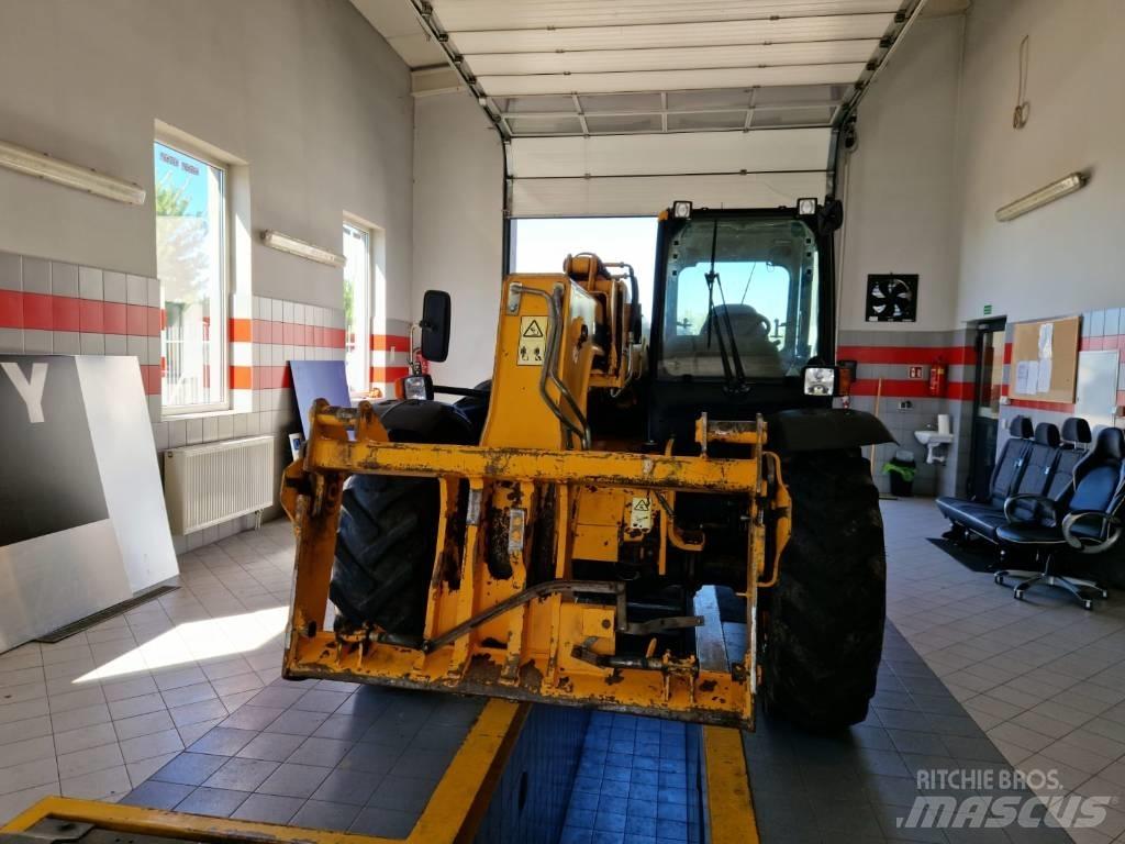 JCB 535-95 Agri Телескопические погрузчики