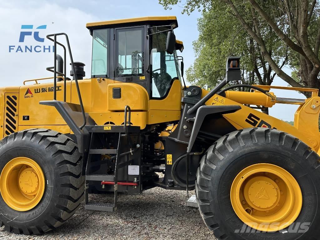 SDLG LG 956 L Фронтальные погрузчики